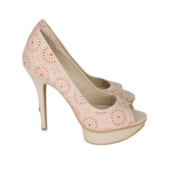 Elle Nude/Pink 'Elanne' Platform Pumps with Peep Toe, Size 8.5 - Picture 4 of 8